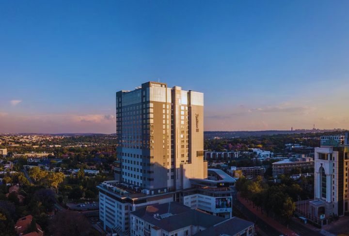 THE RADISSON BLU HOTEL SANDTON
